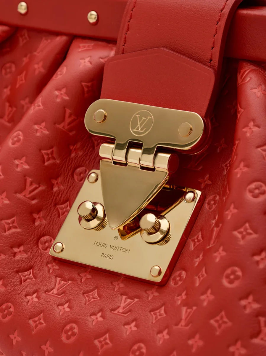 Borsa Mono Clutch Nanogram in Pelle Rossa Louis Vuitton - immagine 7