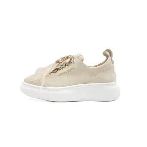 Laura Camoscio fondotinta