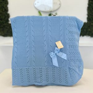 Coperta traforata in lana