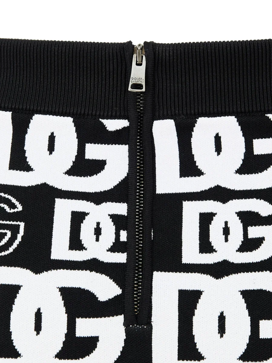 Minigonna in Maglina Nera con Stampa Allover Dolce & Gabbana - immagine 5