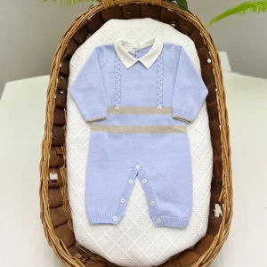 Tutina intera in filo a righe