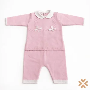 Tutina spezzata in filo con fiocchetti - Isabel&Martinez