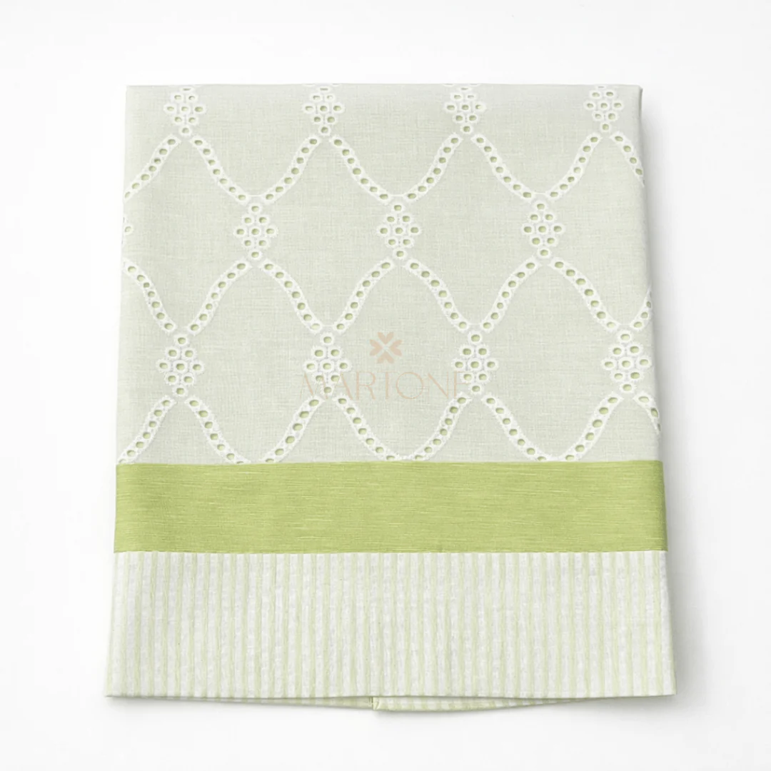 Coperta in lino e sangallo  - La Sartori Dei Piccoli