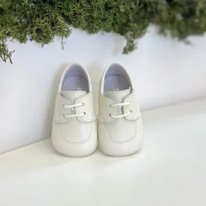 Scarpina stringata in pelle