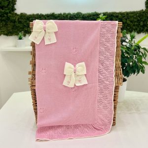 Coperta in lana fiocchi ricamati